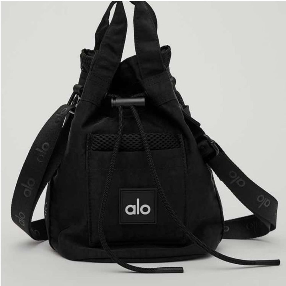 ALO yoga crossbody bucket bag